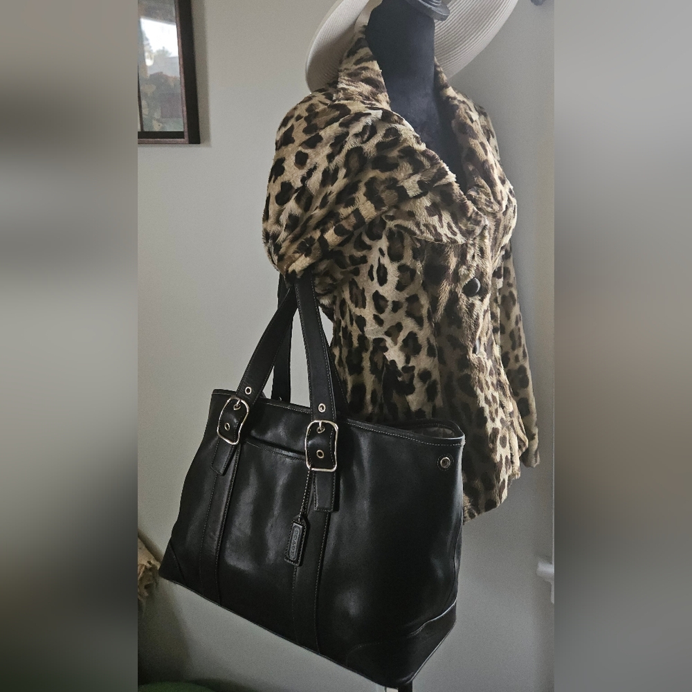 Coach Blk Leather Tote/Satchel Large Great overnight Bag. #9582 - Picture 4 of 13